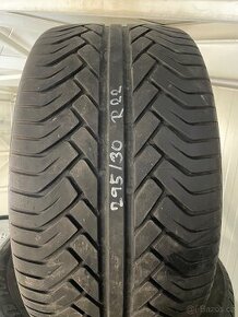 1KS Hankook Advan ST 295/30/R22