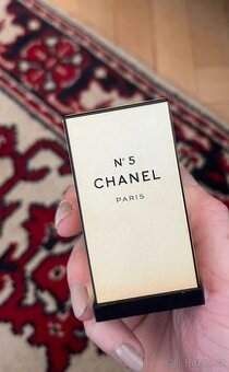 CHANEL N°5 vintage parfém