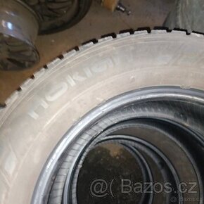 215/65 R15 c
