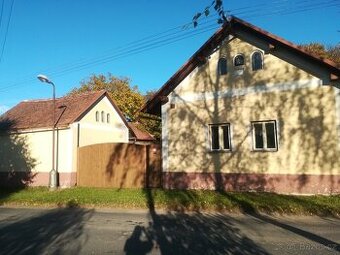 Prodej zemědělské usedlosti Březí,parcela 6658m2