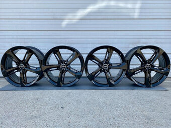 21 originálních kovaných kol Audi RS7 S7 S8 A7 A8, leskle če