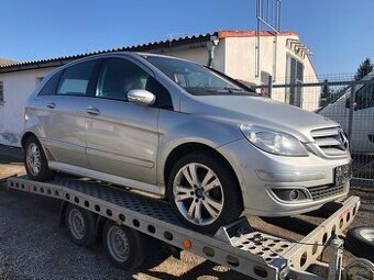 Mercedes b180 cdi díly