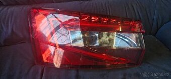Leve zadni svetlo skoda superb III combi