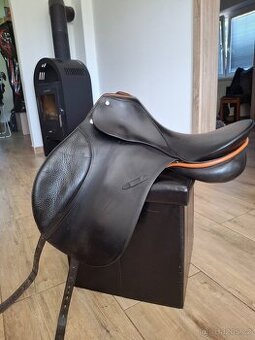 Prodám všestranné sedlo Passier Young Eventer 16"