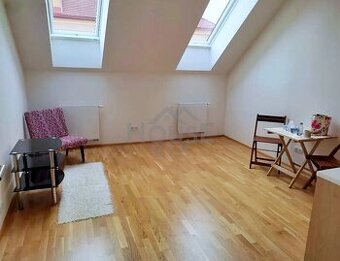 Pronájem bytu 1+kk, 24 m2, Praha 2 - Nové Město.