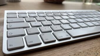 apple Magic keyboard CZ + trackpad