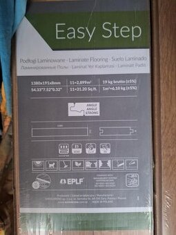 Plovoucí laminátová podlaha 50 m2 vč. lišt a spojek