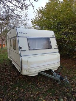 Obytný přívěs Bürstner