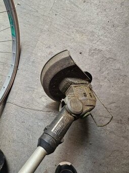 Prodám akuvyžínačku