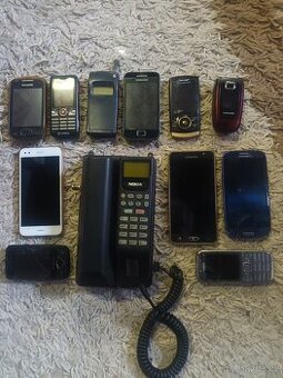 Sbírka telefonů