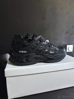 panské boty Guess velikosti 42