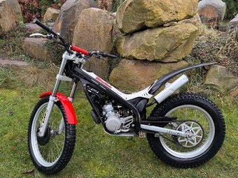 Trialová motorka Beta EVO 80