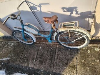 Stadion S11 původní lak, 1. typ s uchy a alu koly