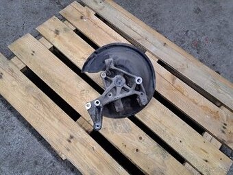 Těhlice VW, AUDI, SEAT, ŠKODA pravá zadní 4x2 originál