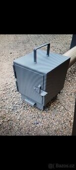 Topeniště k udírně