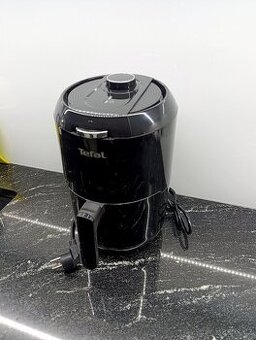 Horkovzdušná fritéza TEFAL 1,6 (Záruka 06/2026)