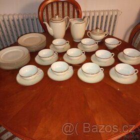 Porcelánový servis pro 12 osob