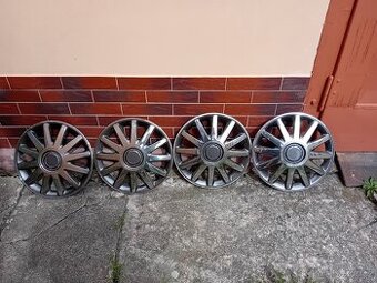 Okrasné chromové poklice