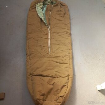 Prodám starší vojenský spacák 70.léta