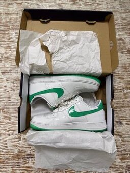 Nike Air Force 1 '07 Premium Platinum Tint Stadium Green