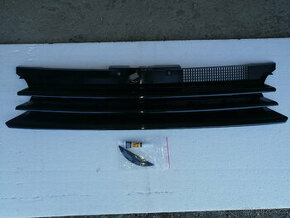 VW Golf 4 přední maska bez znaku.