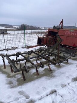 Kultivátor / kypřič za traktor