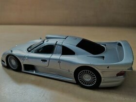 Model v měřítku 1:24 Mercedes Benz CLK GT-R - Maisto. - 1
