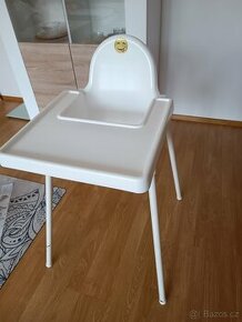 Dětská jídelní stolička - bílá