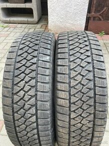 Zimní pneu 205/70 r15c