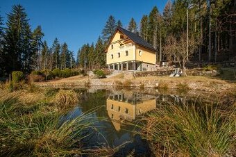 Dům v krásné přírodní lokalitě Krušných hor - 1