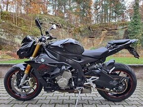 BMW S 1000 R - TOP STAV + VÝBAVA, AKRAPOVIČ - 209 900 KČ