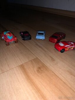 HotWheels auta
