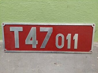 Cedule z lokomotivy T47.011