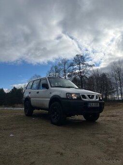 Nissan terrano 2.7tdi