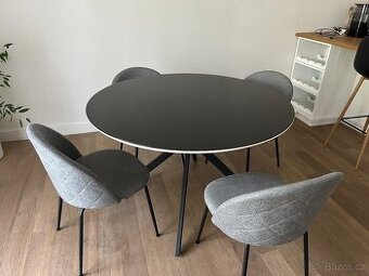 Černý skleněný kulatý stůl Artuš (120cm)a 4 židle - set