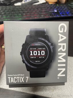 Garmin Tactix 7 safír titan DLC