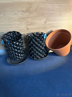 Sada květináčů + samozavlažovač – 2x Air-Pot 1L, hnědý květi