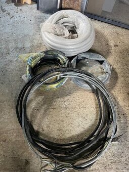 Zbytek Cyky a dalsi elektro