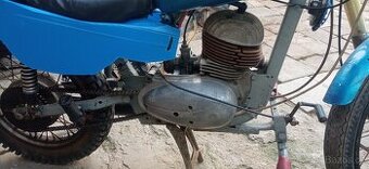 ČZ 125