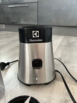 Smoothie mixér