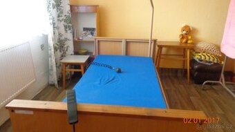 polohovací postel