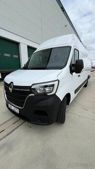 Půjčte si prostornou dodávku Renault Master L4H3 Maxi