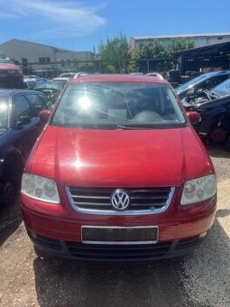 Rozprodám na díly Volkswagen Touran 1.6 FSI