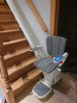 Schodišťová sedačka / výtah schodolez venkovní