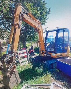 Bagr jcb 8052