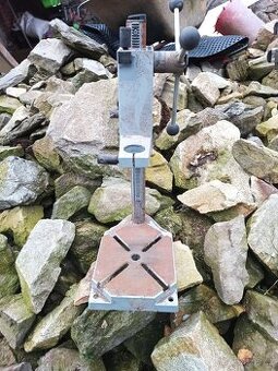 Stojan na vrtačku Wollcraft