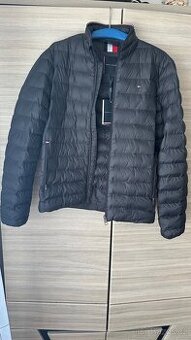Bunda Tommy  Hilfiger originál vel.S (NOVÁ)