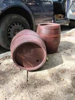 Sudy (citlivě zrekonstruované). 28 a 30aL