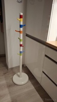 STOJANOVÝ DĚTSKÝ VĚŠÁK  IKEA
