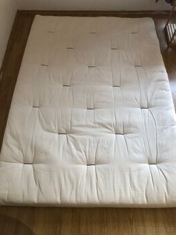 Tradiční japonský futon